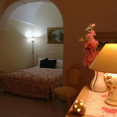 L 'alcova Holidays Centro Storico * سيغلي ميسابيكا