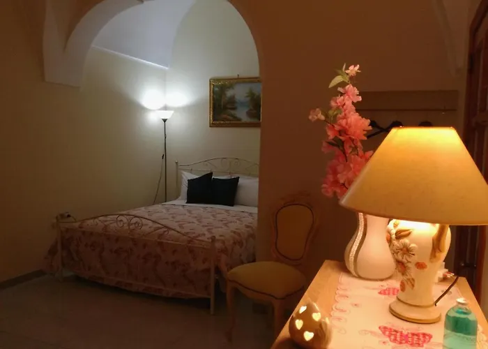 L 'alcova Holidays Centro Storico * Ceglie Messapica